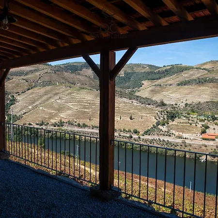 Quinta Da Coitada - Local Farm stay *