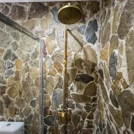 Quinta Da Coitada - Local Farm stay *