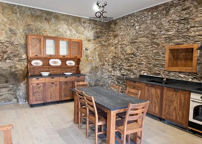 Gospodarstwo agroturystyczne Quinta Da Coitada - Local